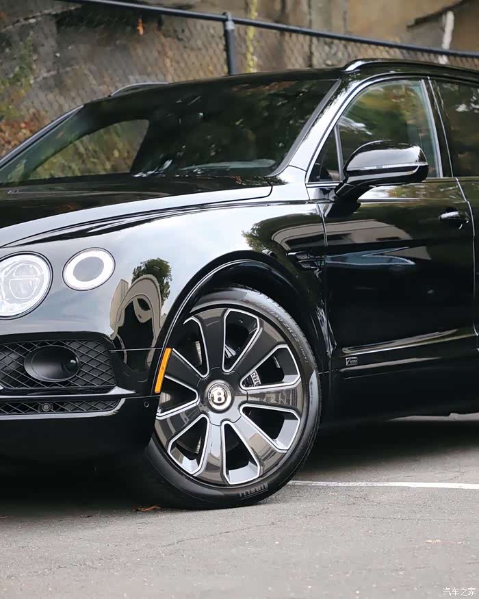 【图】又一特别版,真心不错,这轮毂_宾利论坛_汽车之家论坛