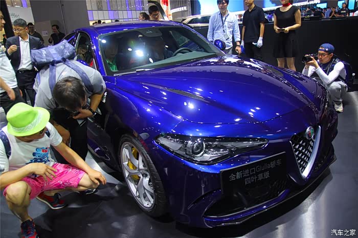 2017上海国际车展19号媒体日跑断腿的国家会展中心百图慎点