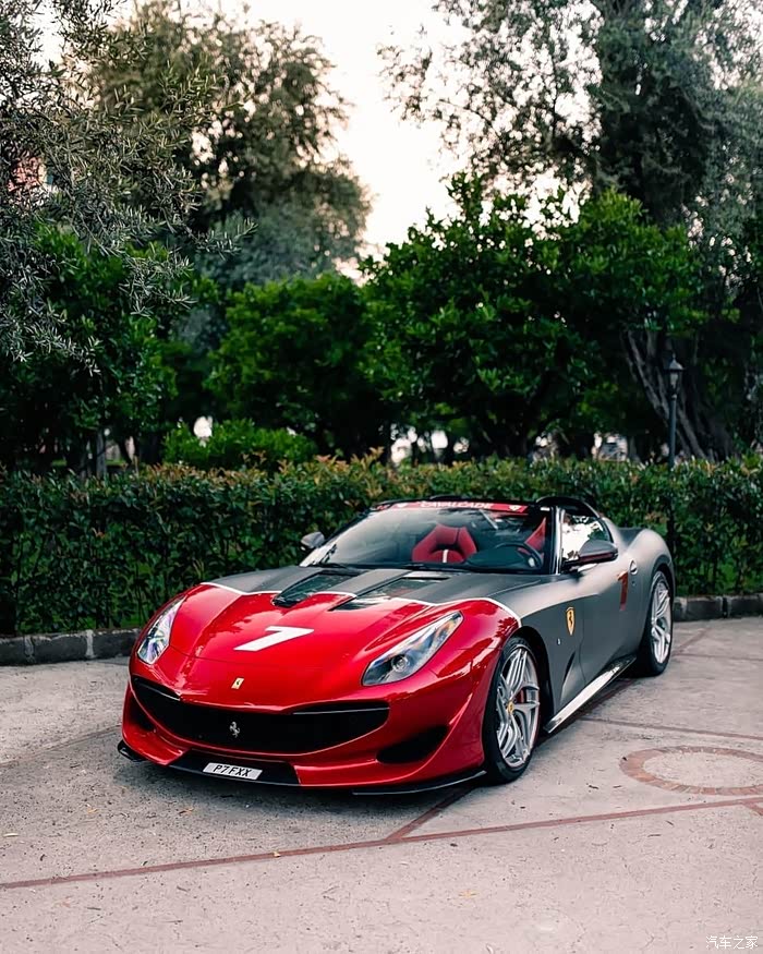 强大的前脸,看起来有很高的立体感