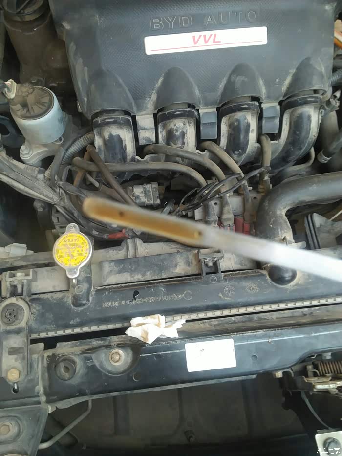 这样机油是不是加多了