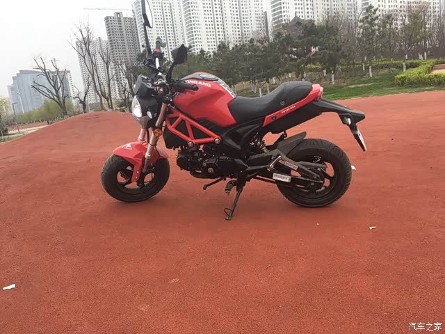 都评论下这个车车银钢小怪兽125