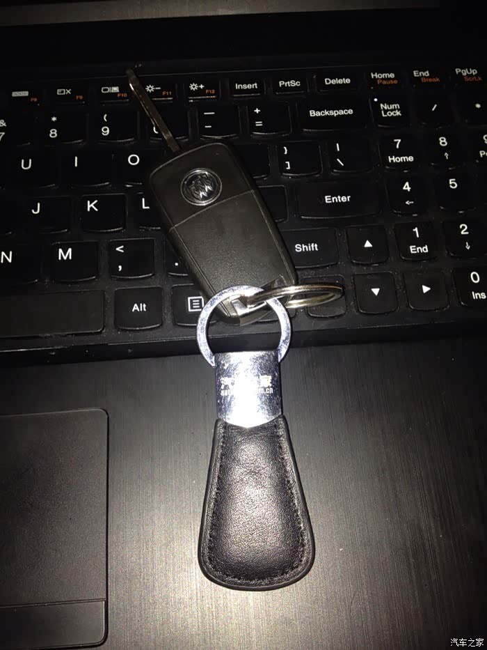 哪位拍下照片看看昂克拉备用钥匙