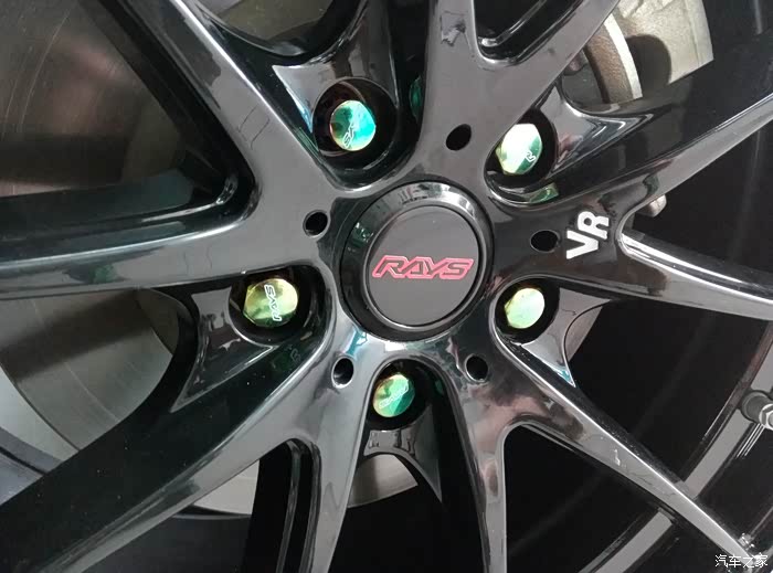 补一张rays原装防盗螺丝细节