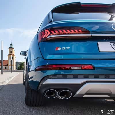 4.0t v8 双涡轮增压,507马力