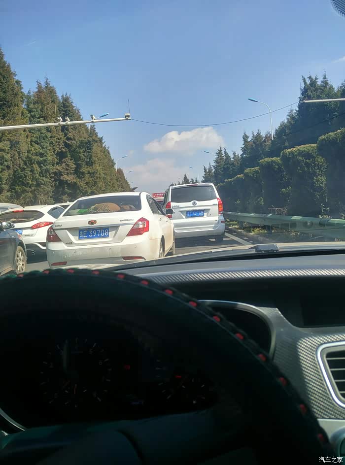 谁在昆曲高速收费站,过来斗地主.3缺1