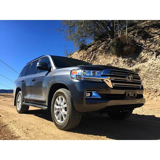 2016款兰德酷路泽美规新陆巡5700