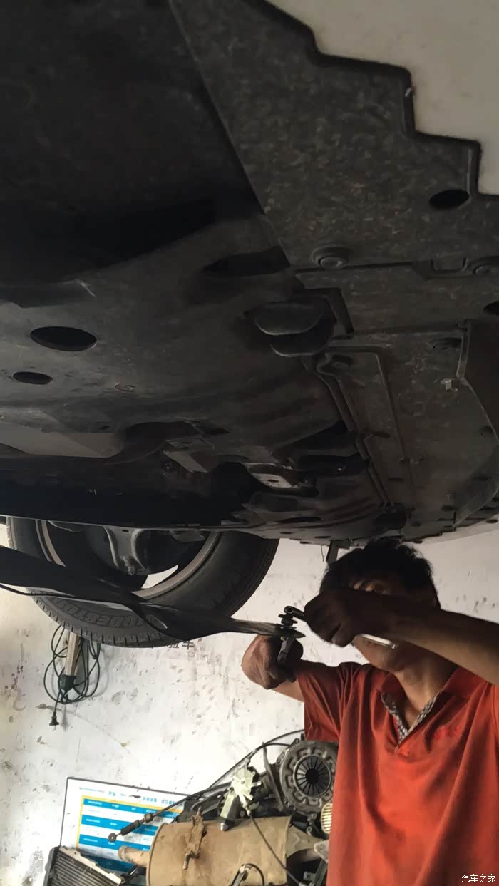 一个半月7000多公里发动机护板掉了3次