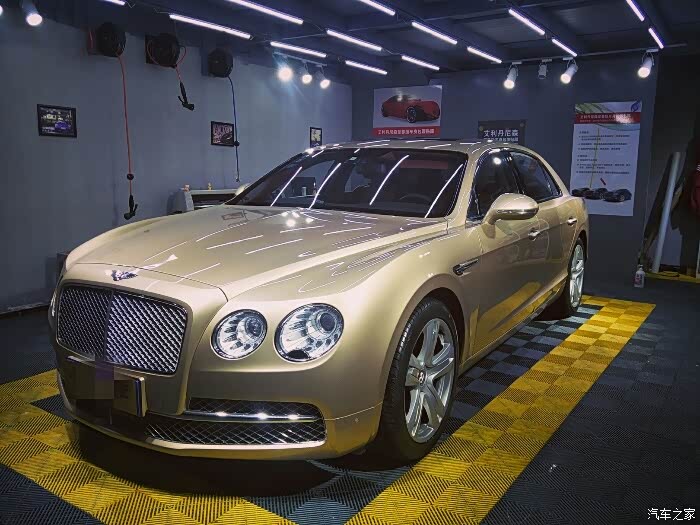 【图】【成都】最帅还是金色大飞驰!_宾利论坛_汽车之家论坛