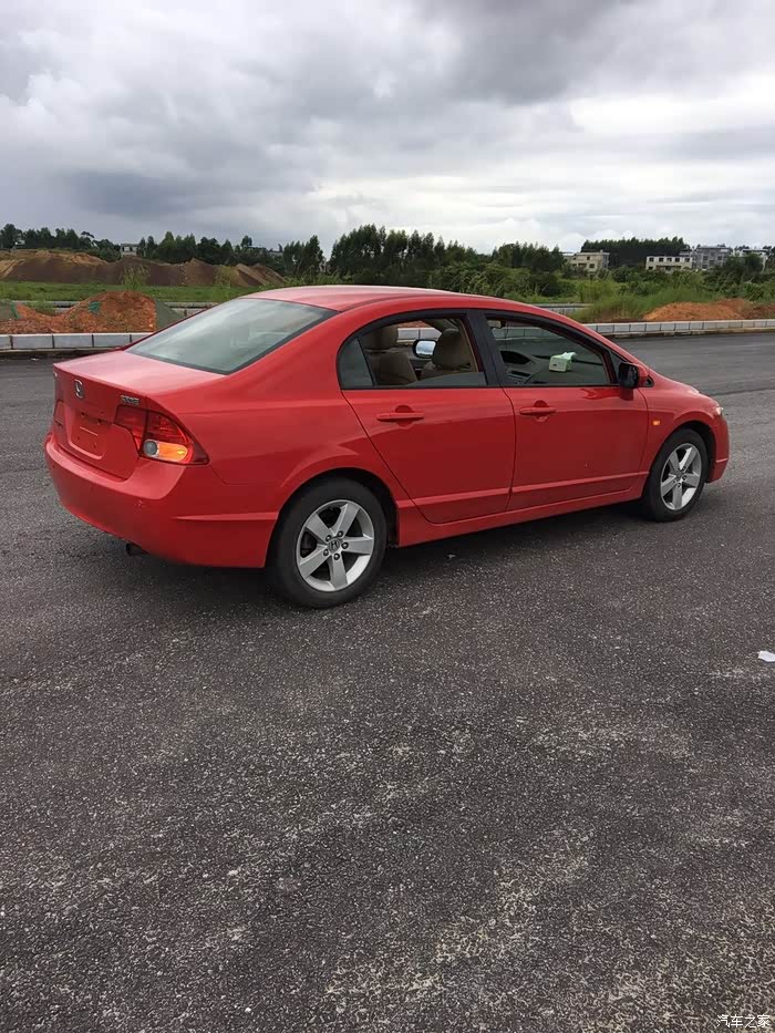 八代思域登场情怀落地拉力红