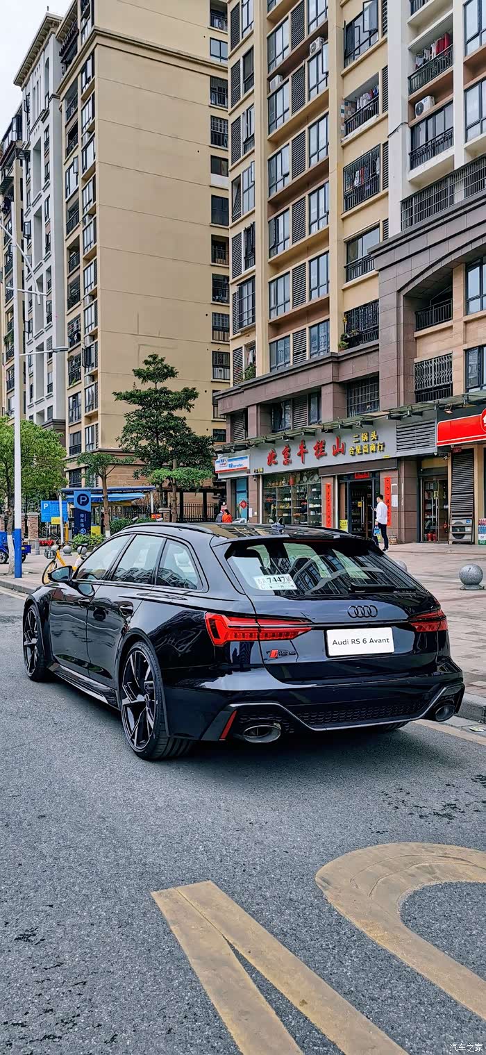怎么会有这么帅的车奥迪rs6帅的一塌糊涂