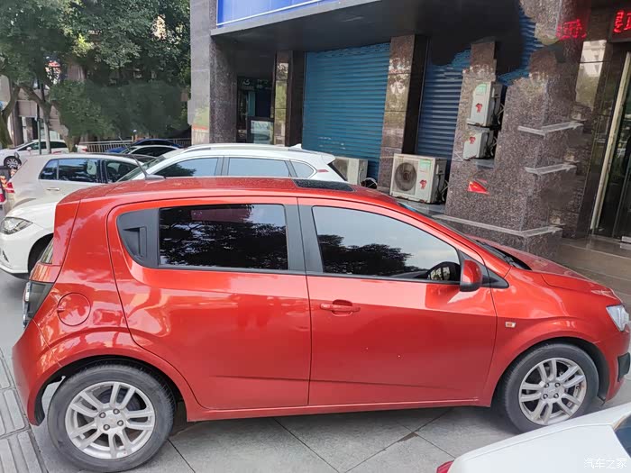 出售11年两箱16顶配爱唯欧