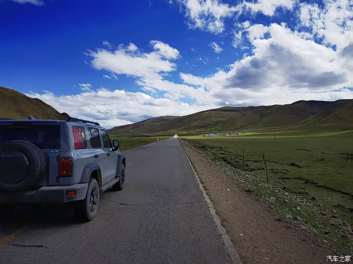 坦克手端午小穿越西宁门源途径茶默公路盘大在修公路