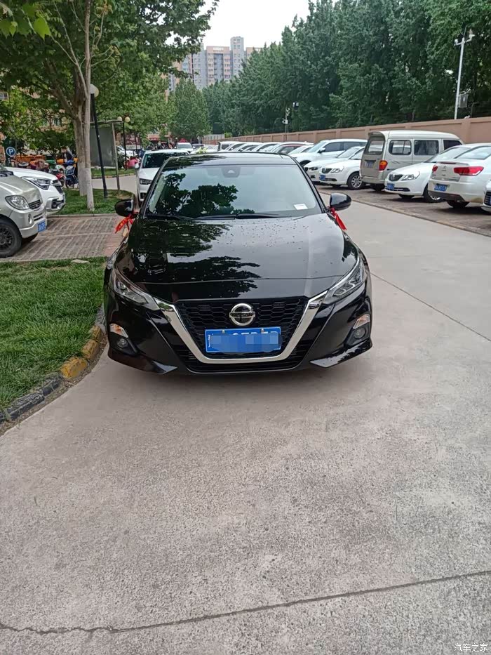 25万之内,朋友第一个推荐的就是迈腾,帕萨特,帕萨特因为中保研测试成