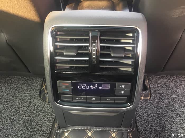 后排空调,分区更舒适