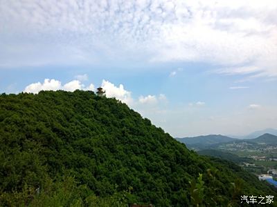 駕龍麟灰榮威rx5plus探秘龍潭山遺址公園