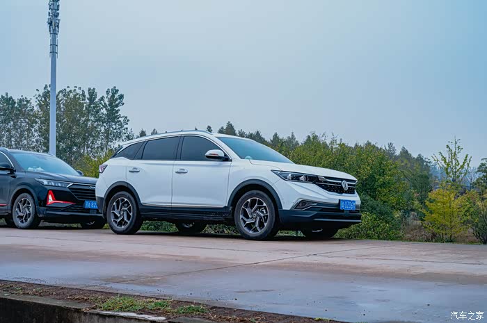 【图】神盾局武汉分局车友相聚长江之畔_东风风神ax7论坛_汽车之家