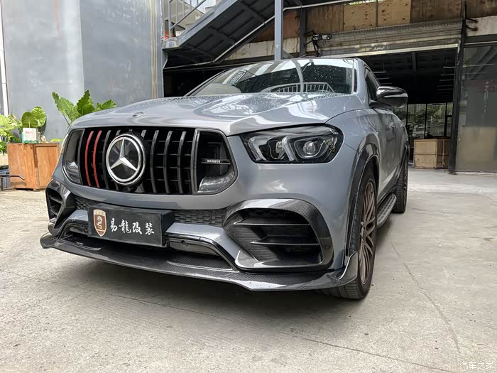 新款奔驰轿跑高配glecoupe升级brabus800巴博斯800碳纤维包围案例