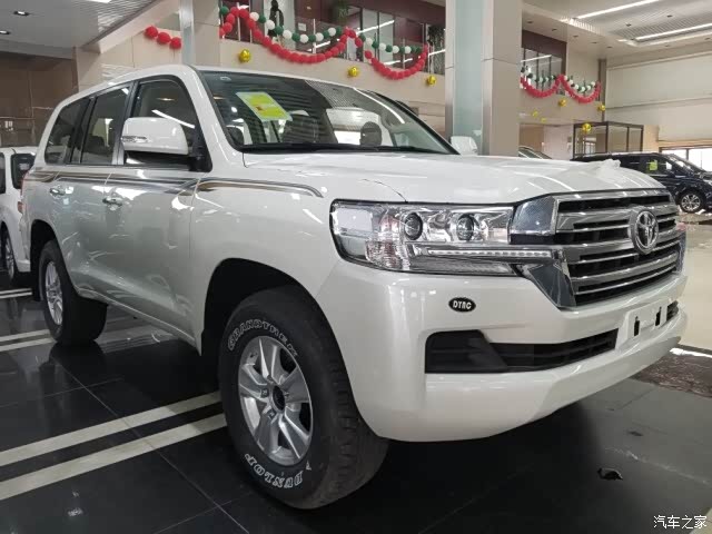 18款越野能手兰德酷路泽4000高配实拍解析 有何与众不同之处