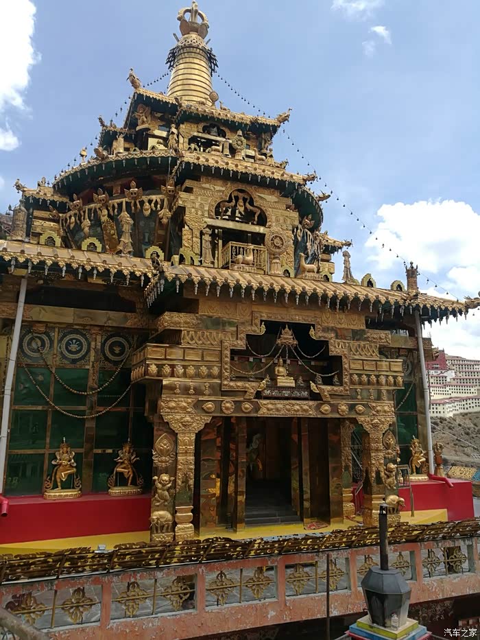 给摩友推荐个好地方,白玉县噶陀寺,比色达原生态,完爆色达