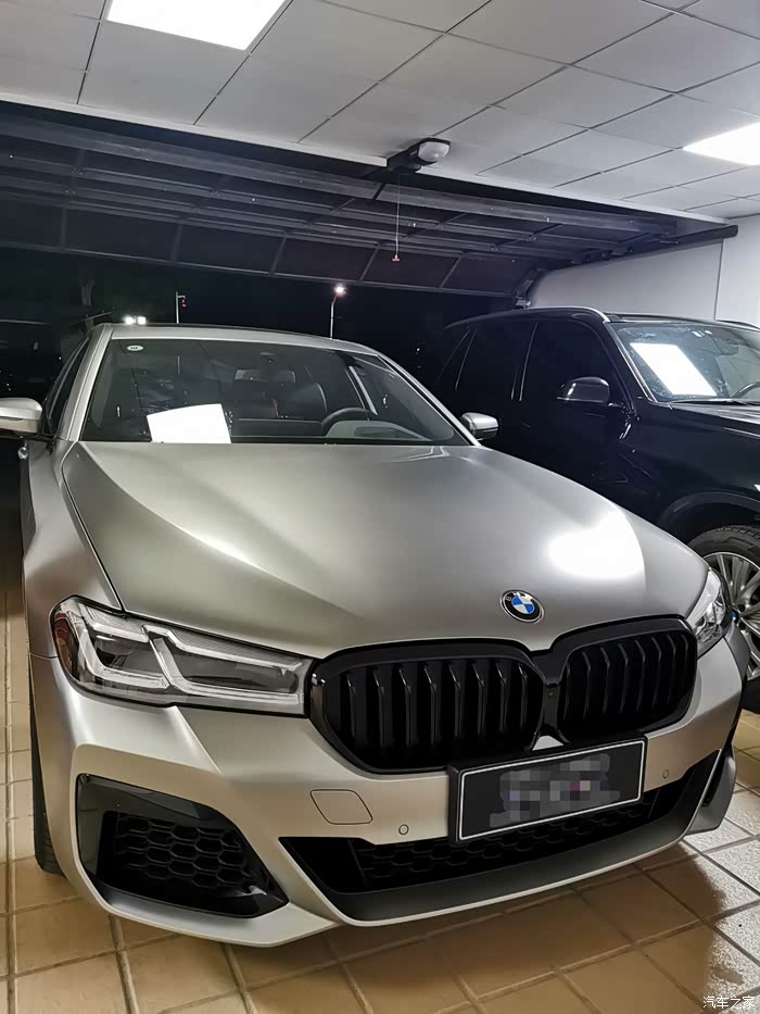 杭州首提2021款bmw540i磨砂暗银