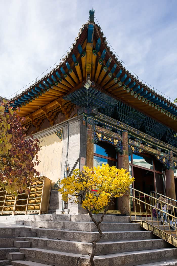 【2020大征集】看西宁东关清真大寺,朝圣藏传佛教六大寺之塔尔寺