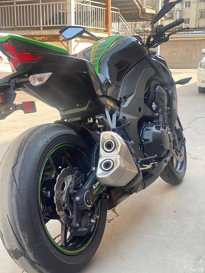 17年川崎z1000大蟒蛇