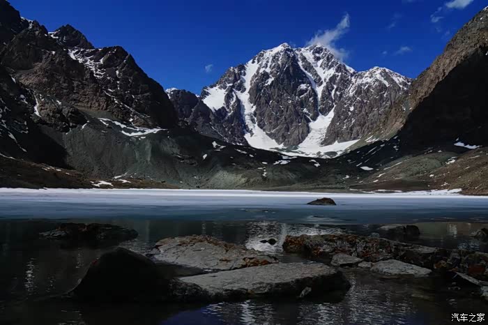 博格达峰!冰湖之约!原以为初识经年,云开雾散方知已是旧同窗!
