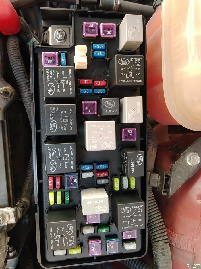 谁教我安装15款别克凯越日间行车灯