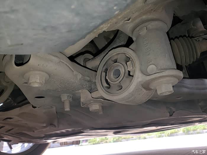 【图】14款换下摆臂_马自达3 昂克赛拉论坛_汽车之家论坛