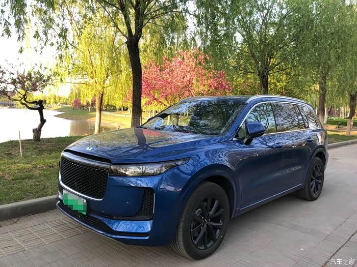 迟到的提车作业深蓝色理想one提车半年感受