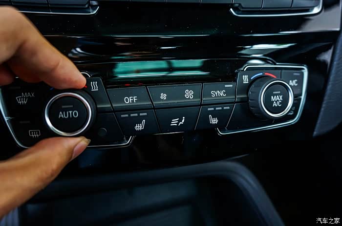 喜提宝马x1,满意的车子