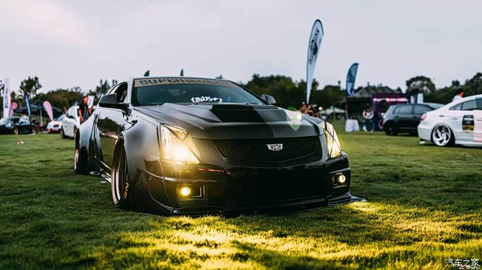 经典的钻石切割凯迪拉克ctsvcoupe改装