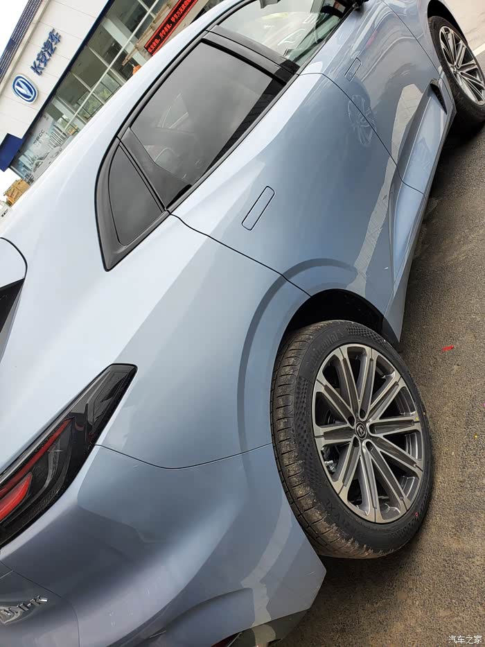 碧空蓝的长安unik春天里的小清新unik