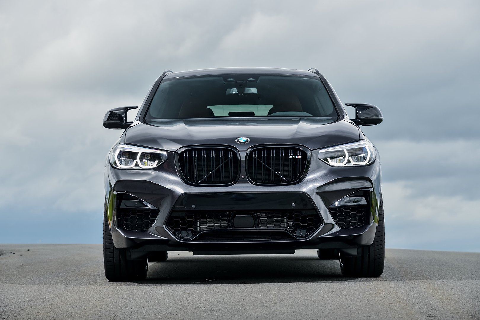 图 黑武士版的2020 bmw x4 m