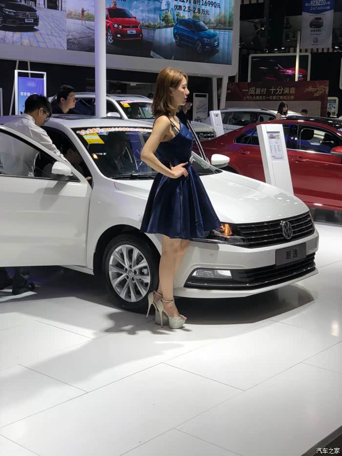 南京51车展,现场小看,车模呵呵呵