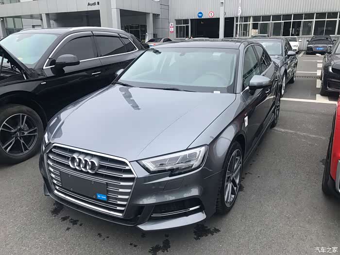 20款a3三厢35运动季风灰又一段青春