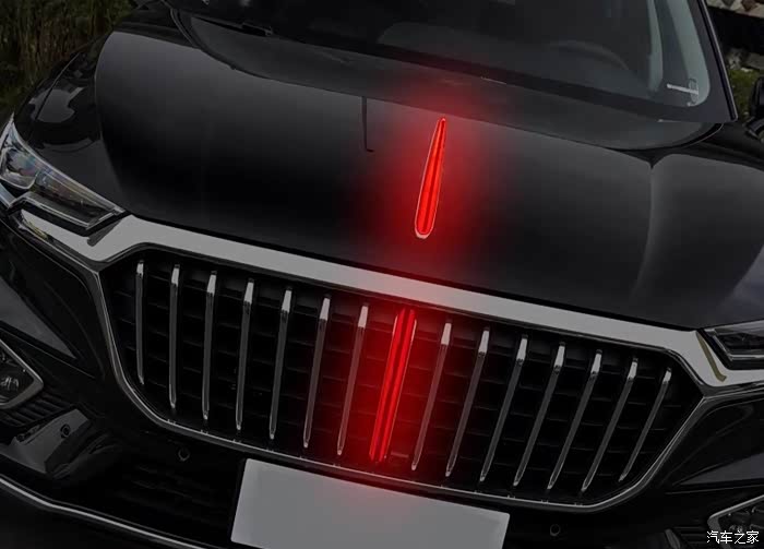 漂亮的红旗hs5中网灯