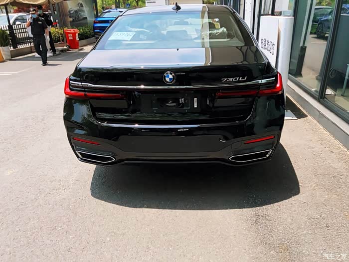 而立之年双手创造秒提2019宝马7系lim运动宝石青内粽