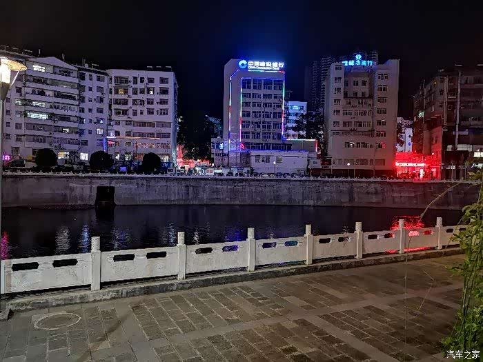 鹤峰县城夜景!