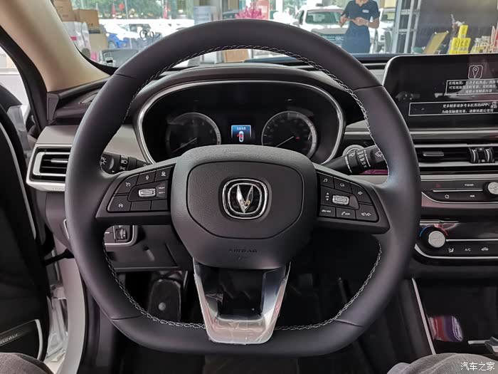 【夏日速度与激情】全新长安锐程cc中型轿车 实拍分享【四】