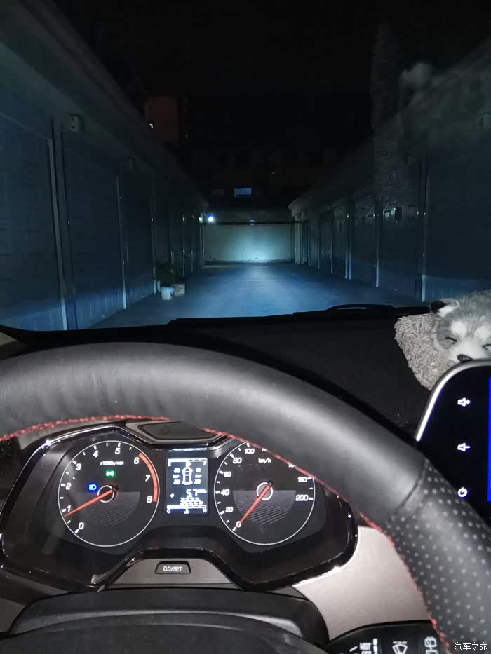 灯光升级,加装平面散光射灯