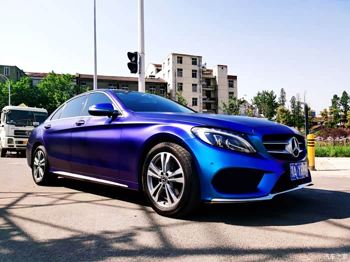 7163 | 回复: 52 奔驰c级论坛 武汉小姐姐c200提车两年改色贴膜钻石