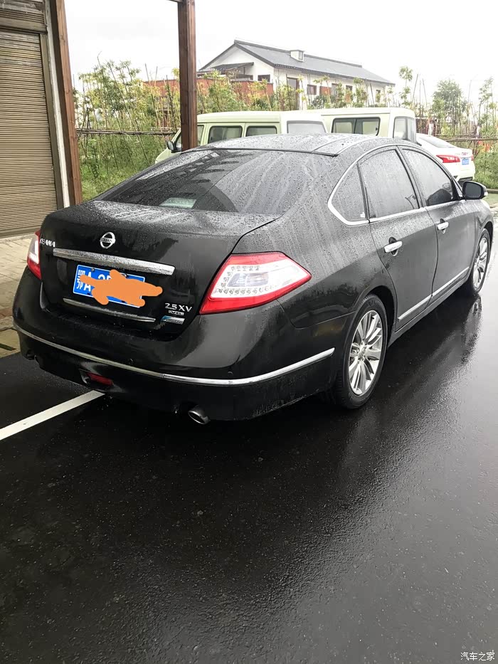 出13年上牌天籁公爵