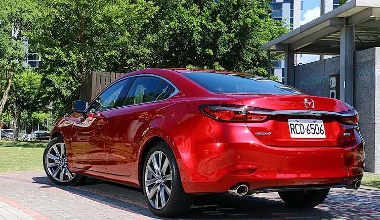 这台刚刚亮相的新款马自达六轿车的实车表现