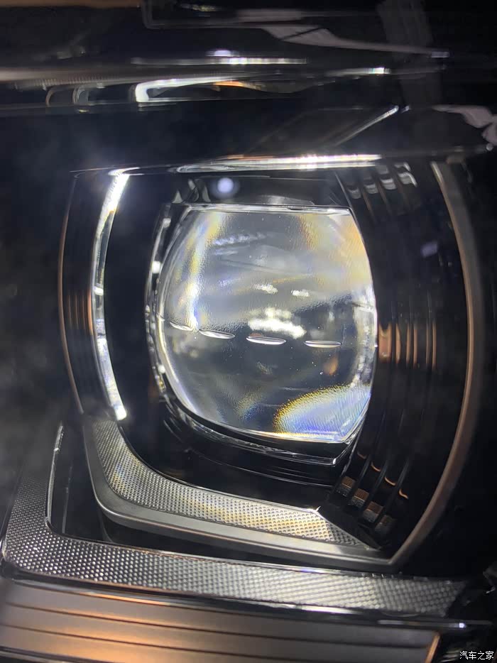 探岳大灯白内障通病