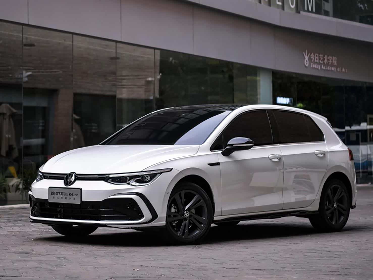 科技加持的第八代高尔夫,还是你心目中的小钢炮吗?