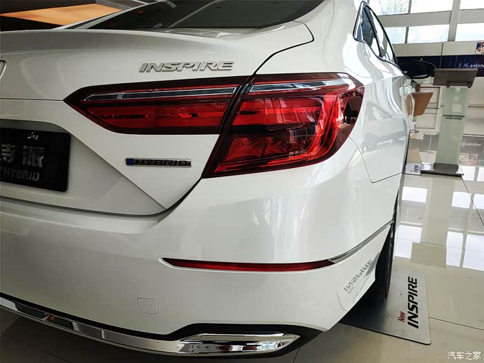 【爱车就来拍】比起雅阁来,我更喜欢英诗派——东本4s看车记