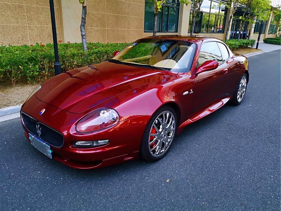 玛莎拉蒂coupe这就非常具体年代感了