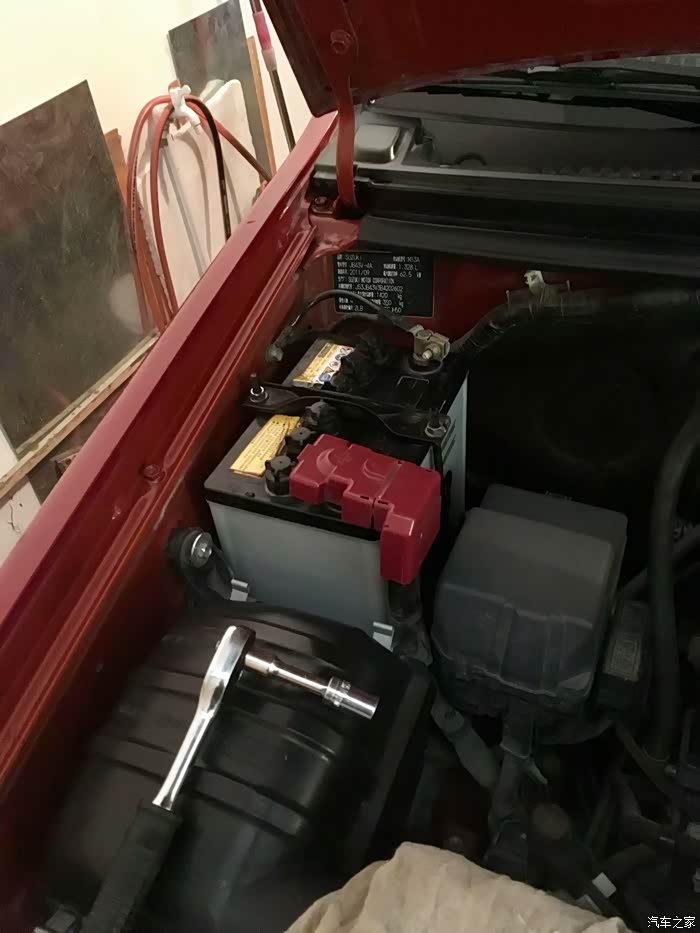 吉姆尼的蓄电池多久更换?