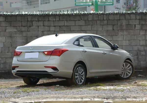 现代名图的外观简洁大气,更显年轻有活力